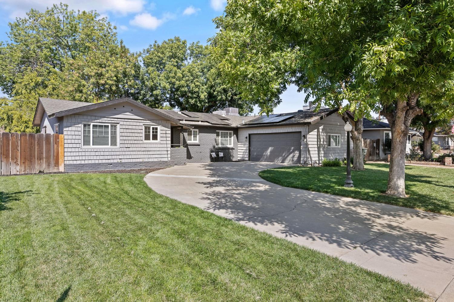 Single Family in Visalia
