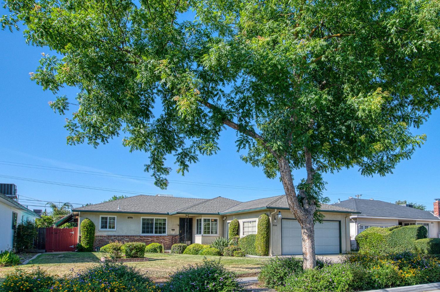 Single Family in Fresno - main photo