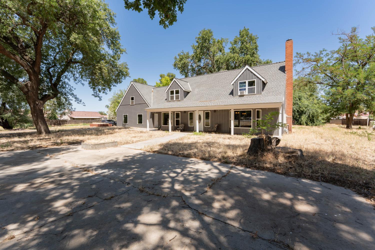 Single Family in Lemoore - photo 2