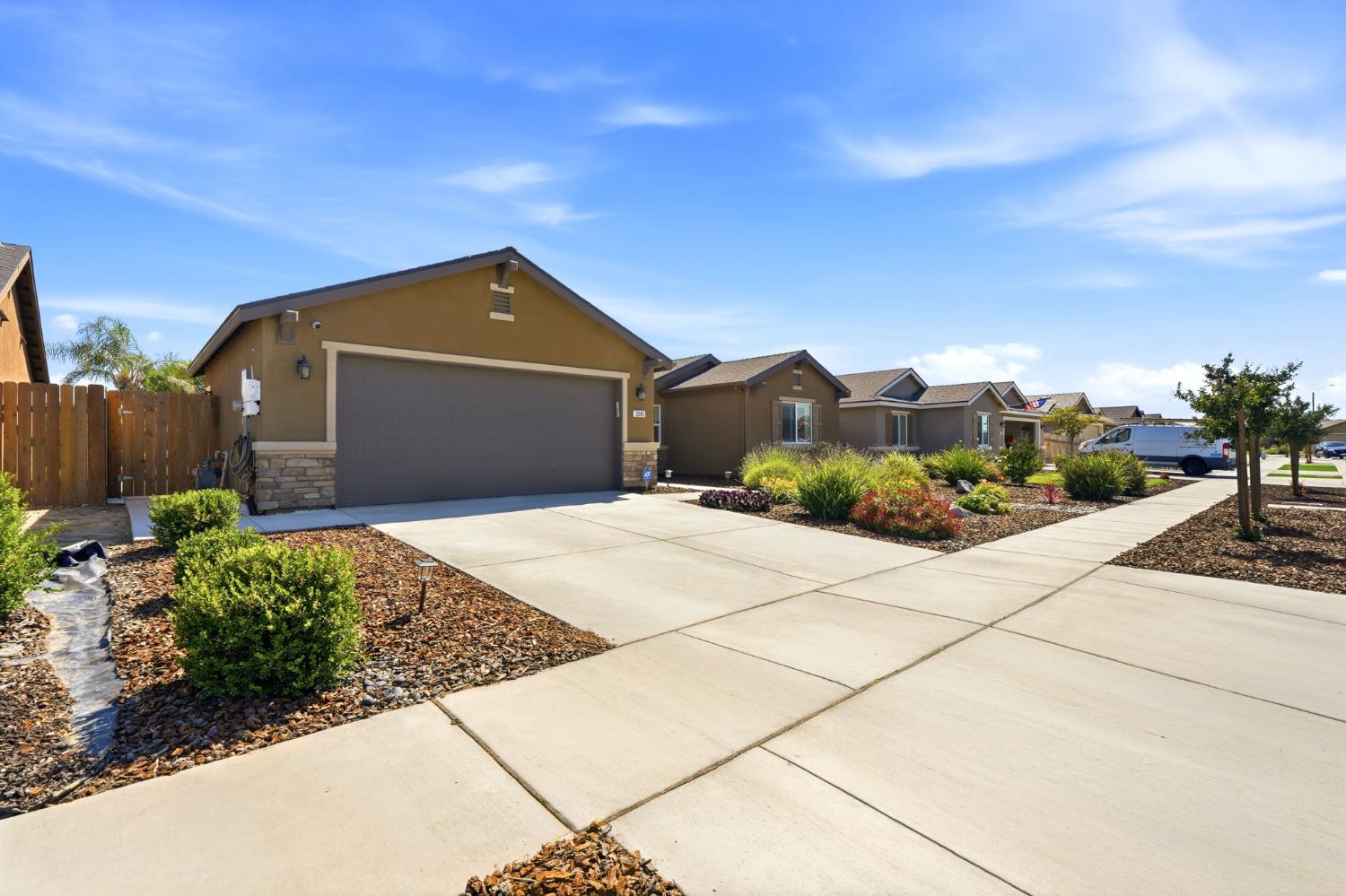 Single Family in Hanford - photo 3