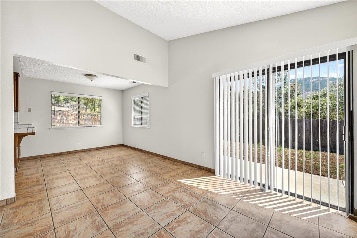 Single Family in Tollhouse - photo 3