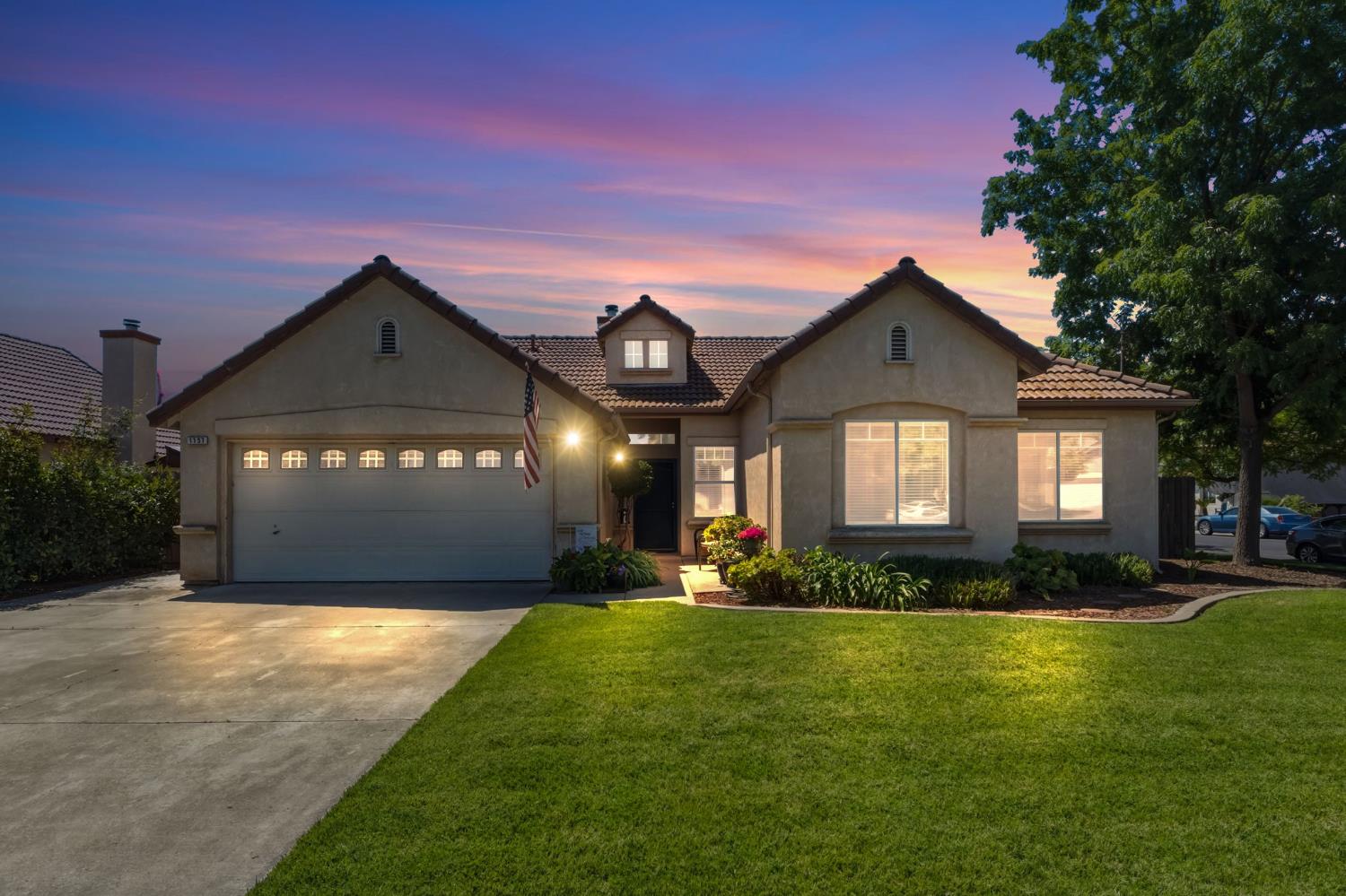 Single Family in Lemoore - main photo