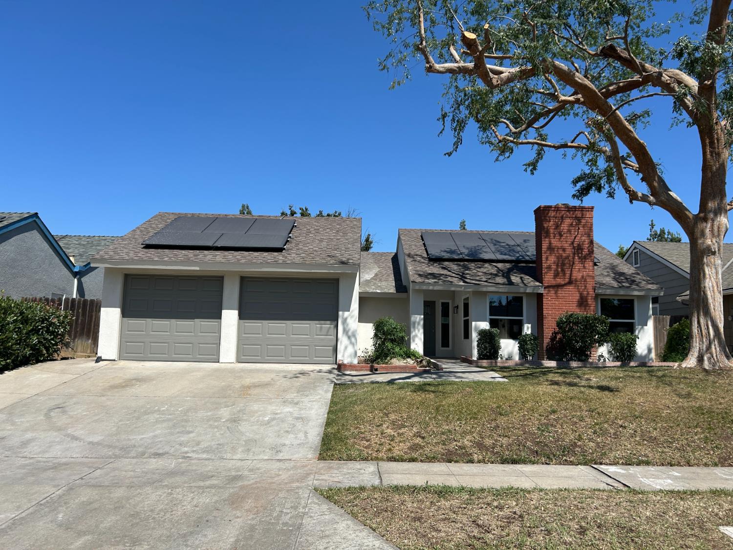 Single Family in Fresno - main photo