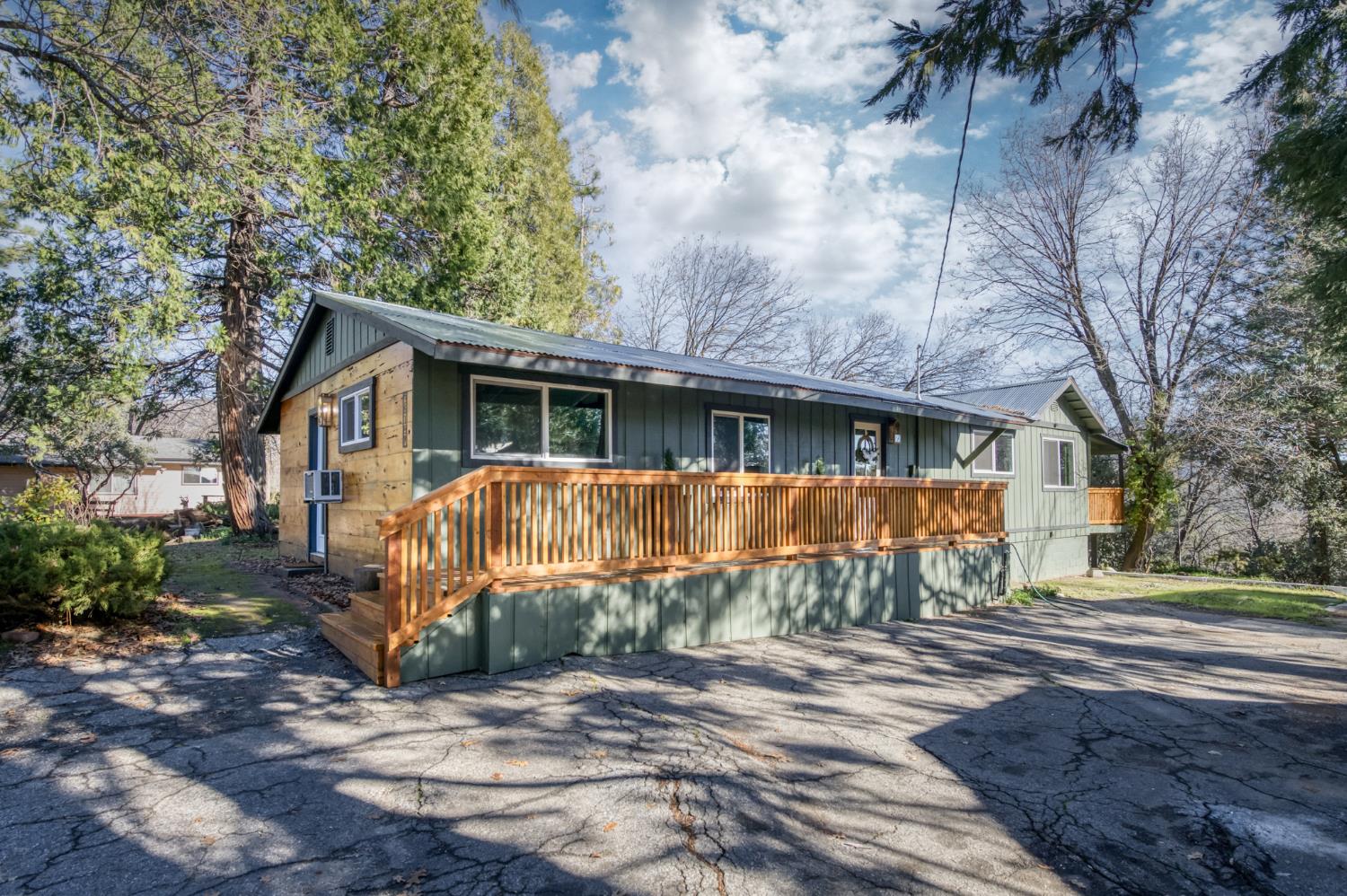 Single Family in Wishon - photo 3