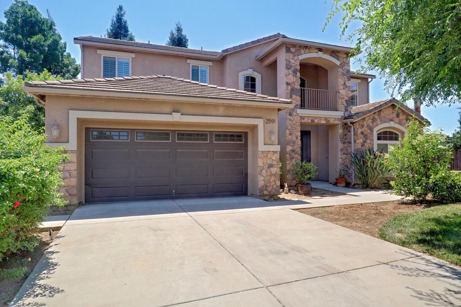 Single Family in Fresno - main photo