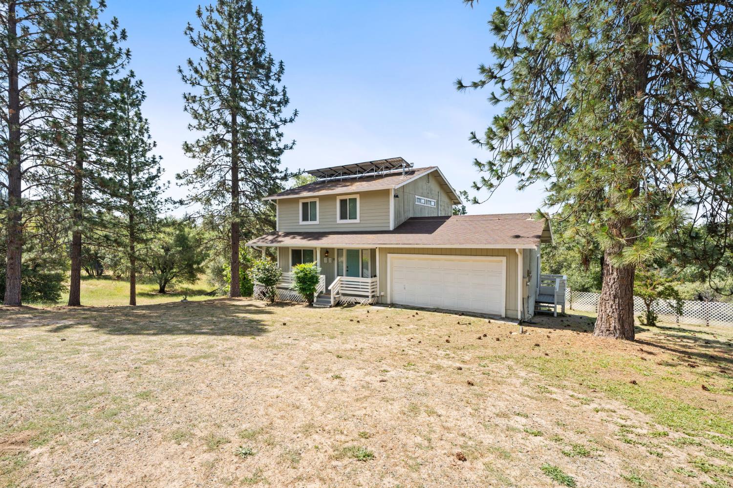 Single Family in Mariposa