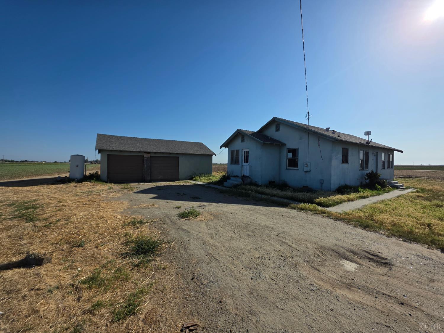Single Family in Hanford - photo 2