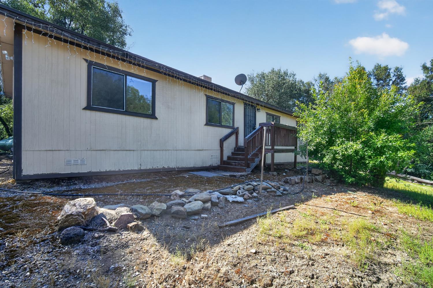 Mobile Home in Mariposa - main photo