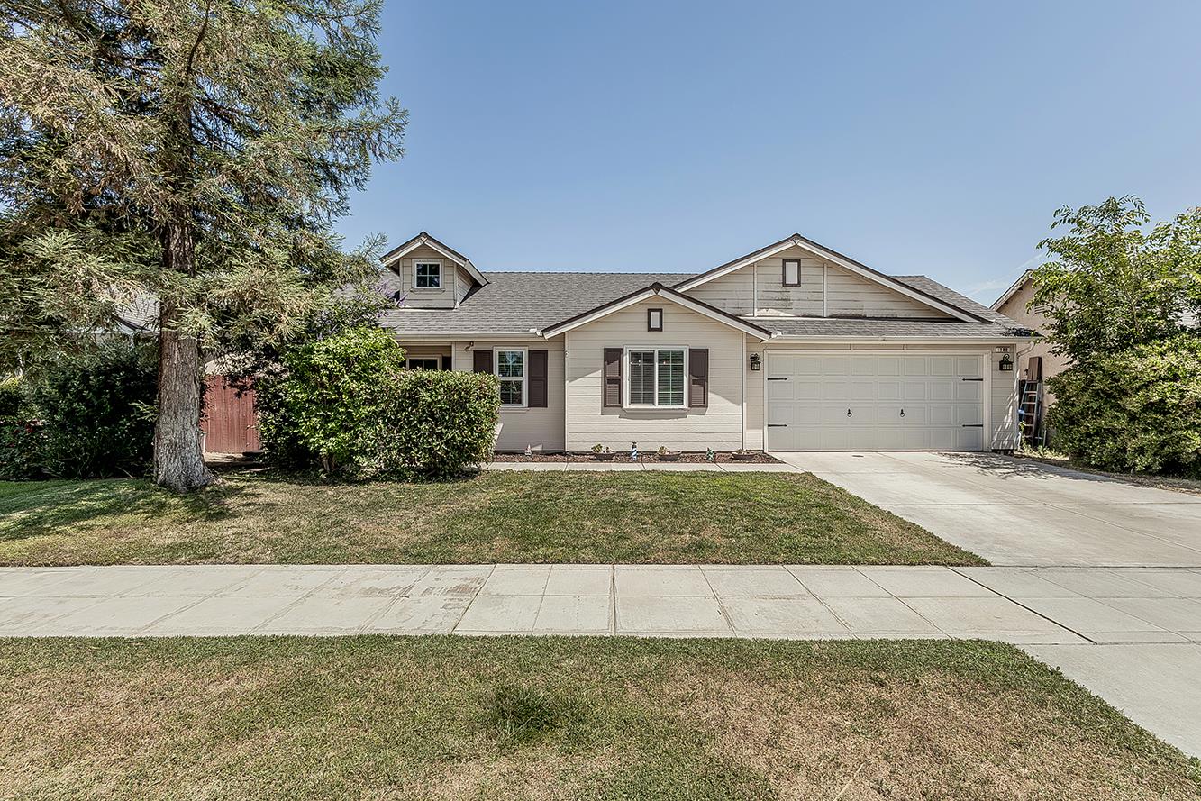 Single Family in Reedley