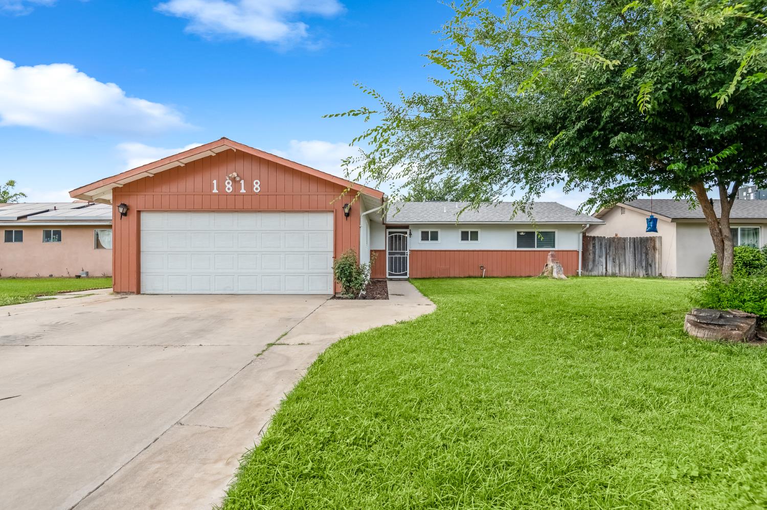 Single Family in Visalia - main photo
