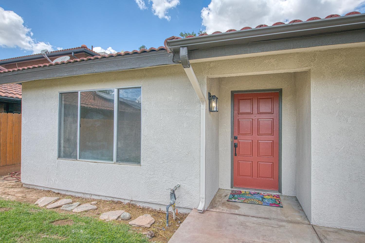 Single Family in Fresno - photo 2