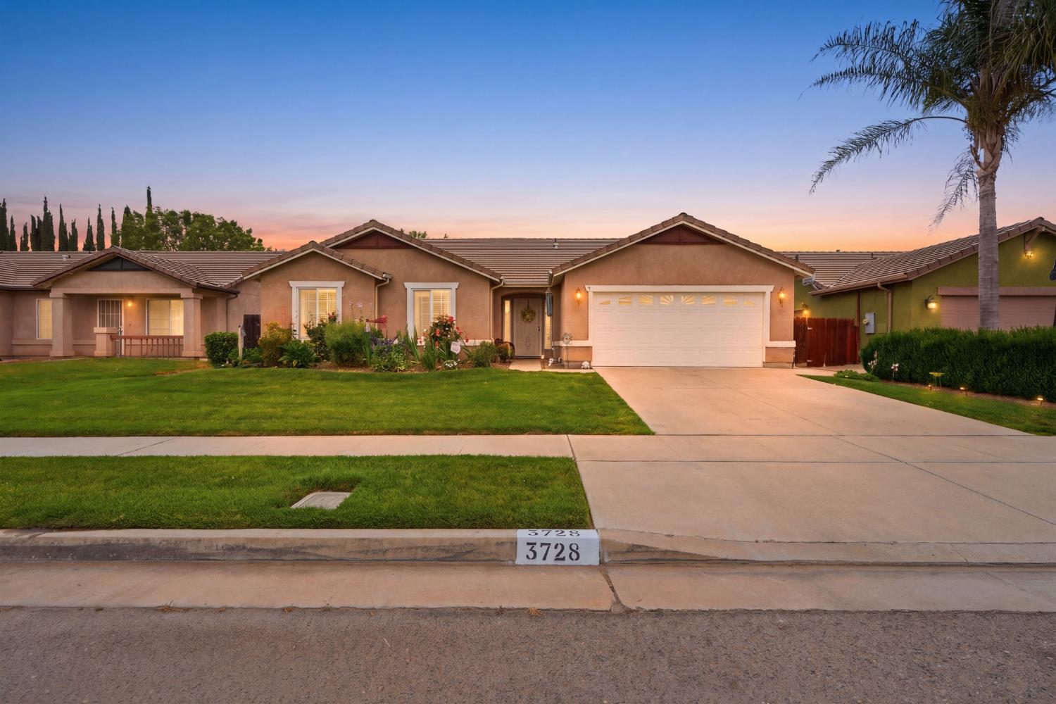 Single Family in Visalia - photo 2
