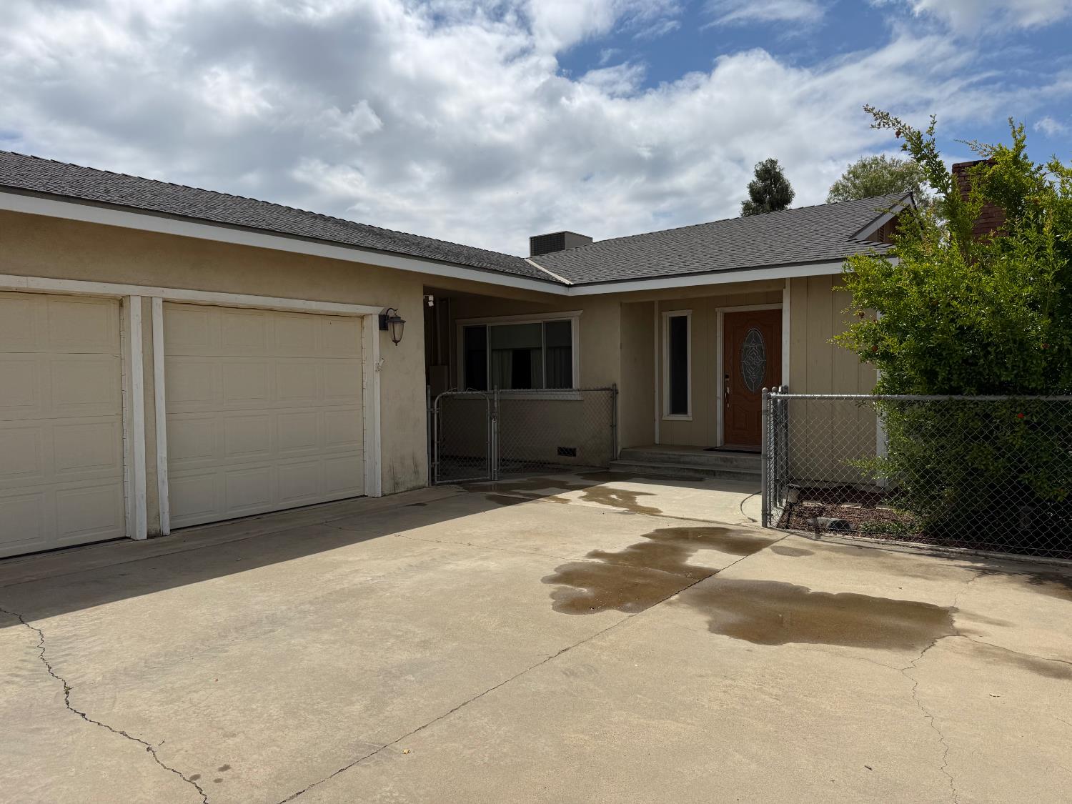 Single Family in Chowchilla - photo 2