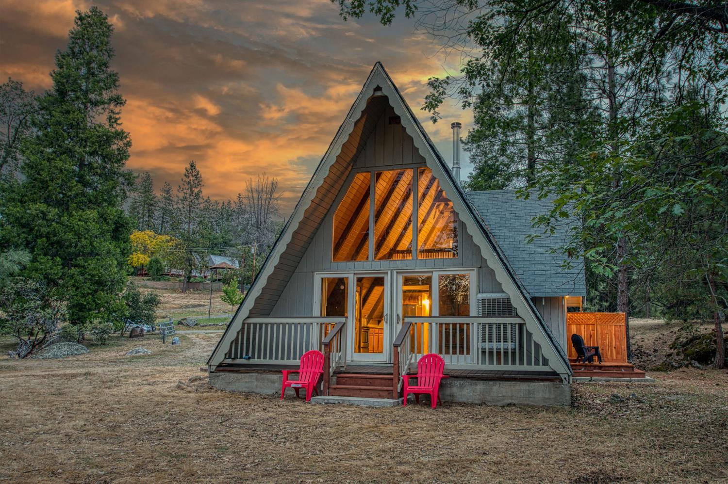 Single Family in Mariposa
