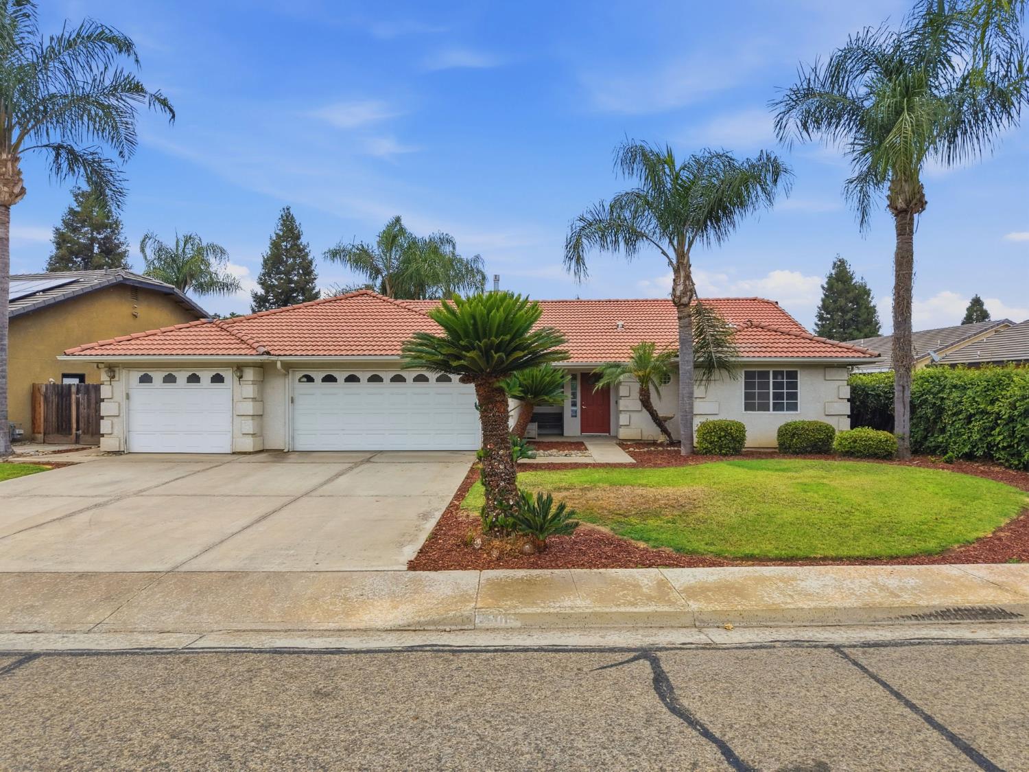 Single Family in Visalia