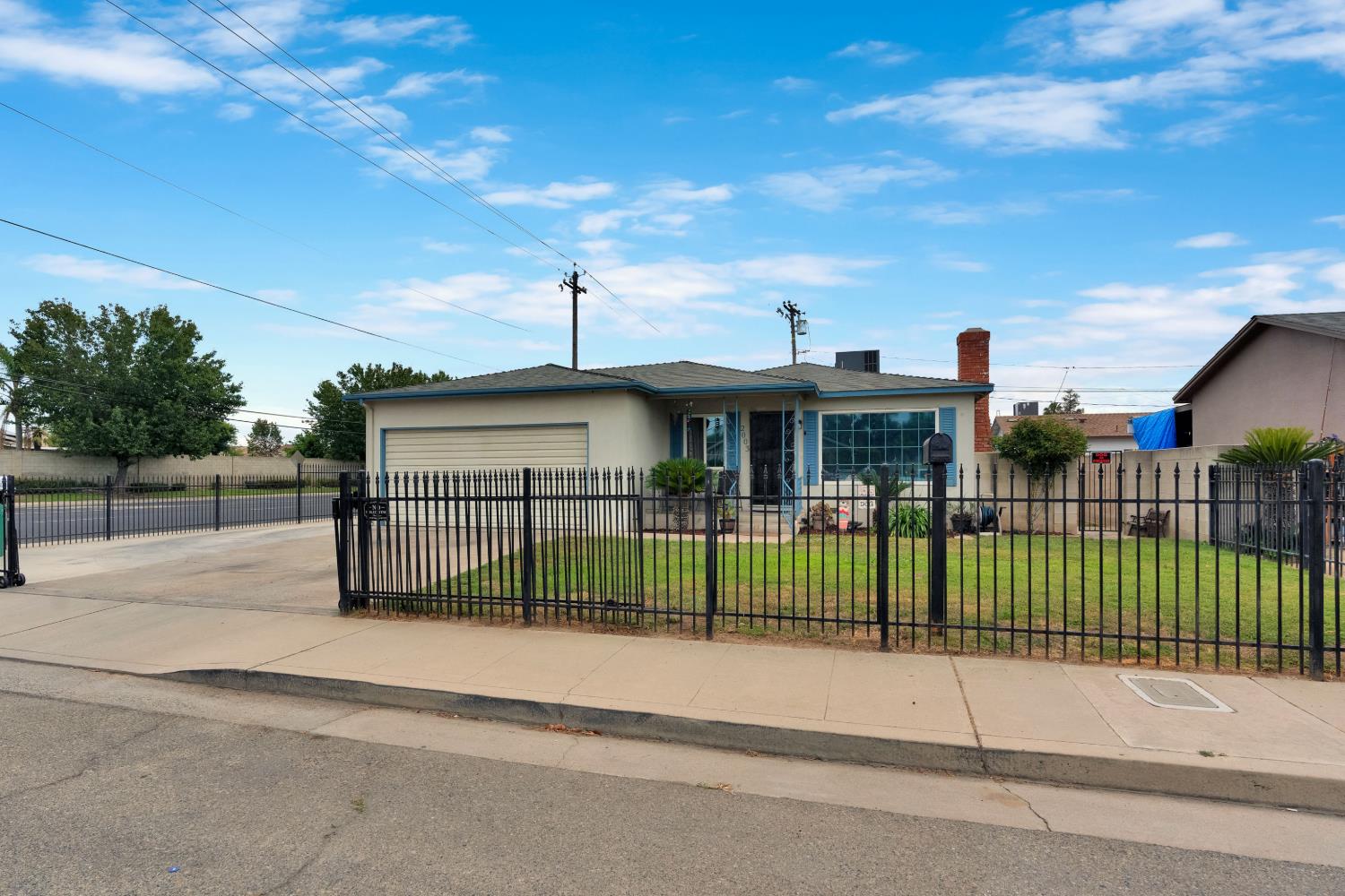 Single Family in Selma