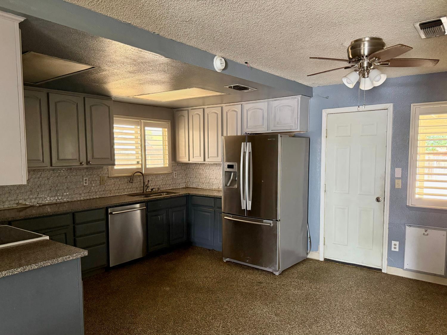 Single Family in Coalinga - photo 3