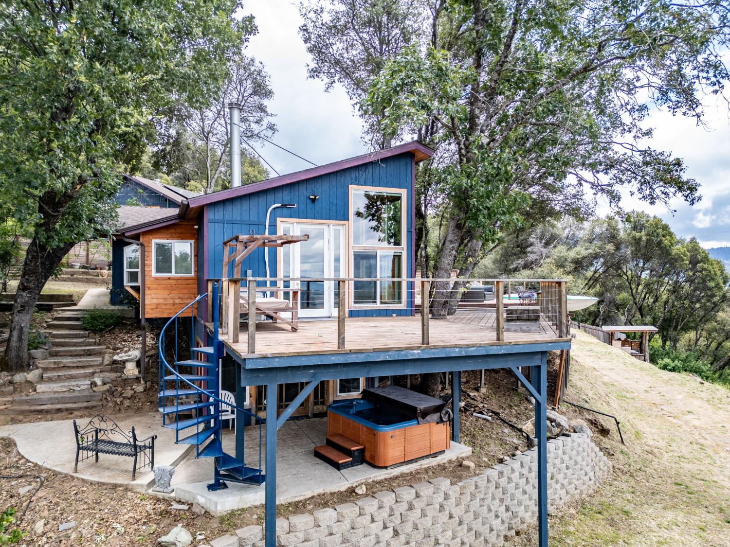 Single Family in Oakhurst - photo 3