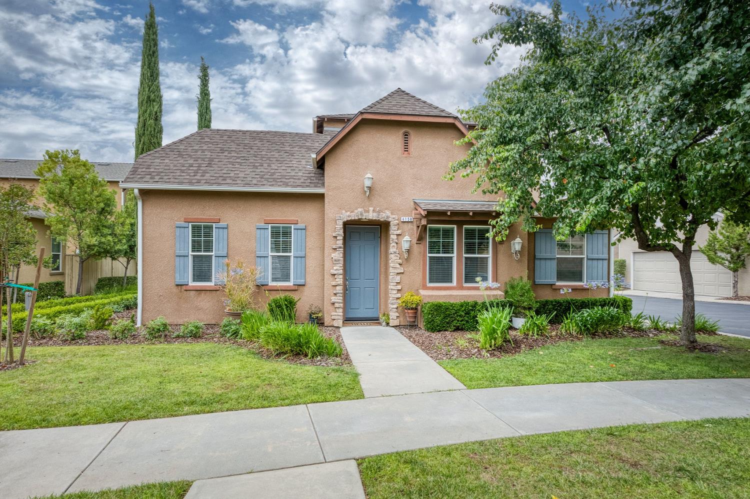 Single Family in Clovis - photo 2