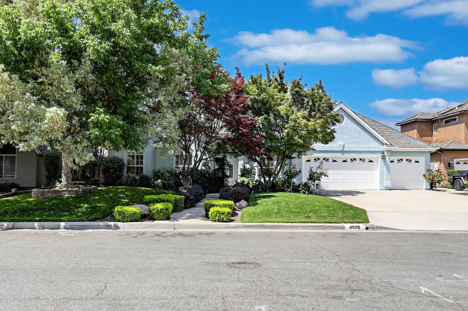 $750,000+ $750,000+