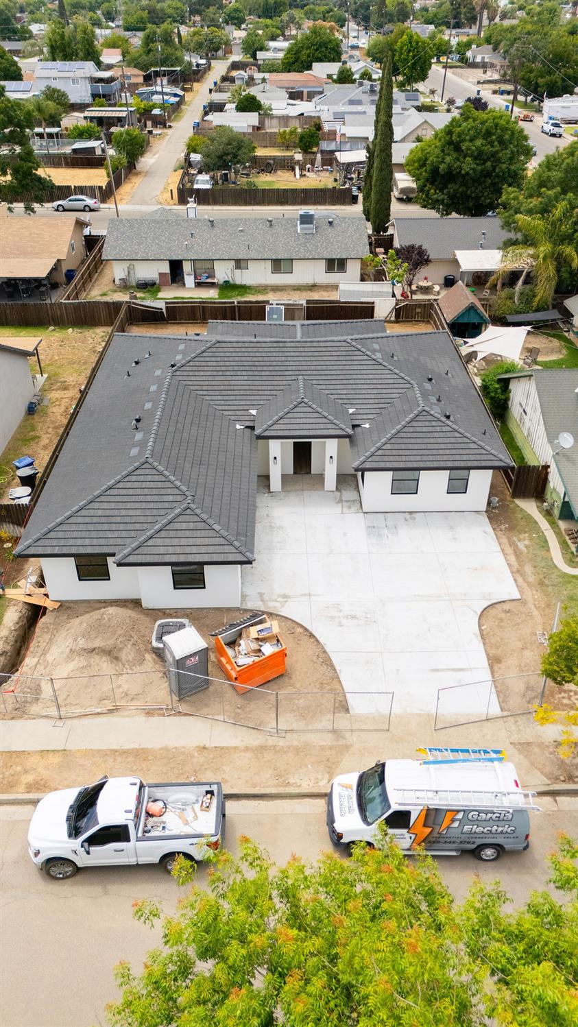 Single Family in Lemoore - photo 3