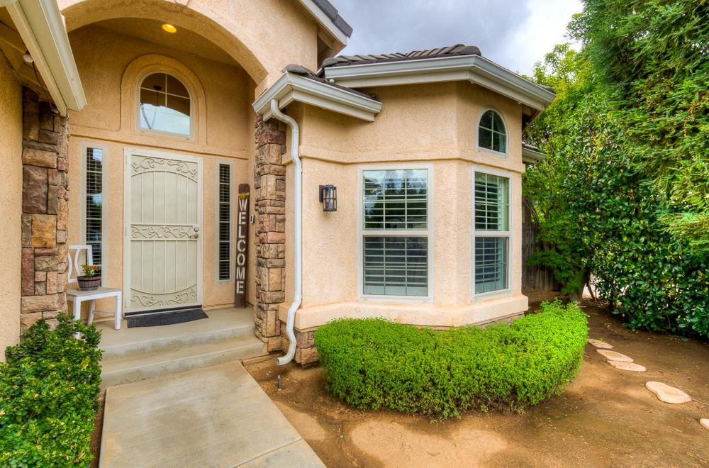 Single Family in Fresno - photo 2