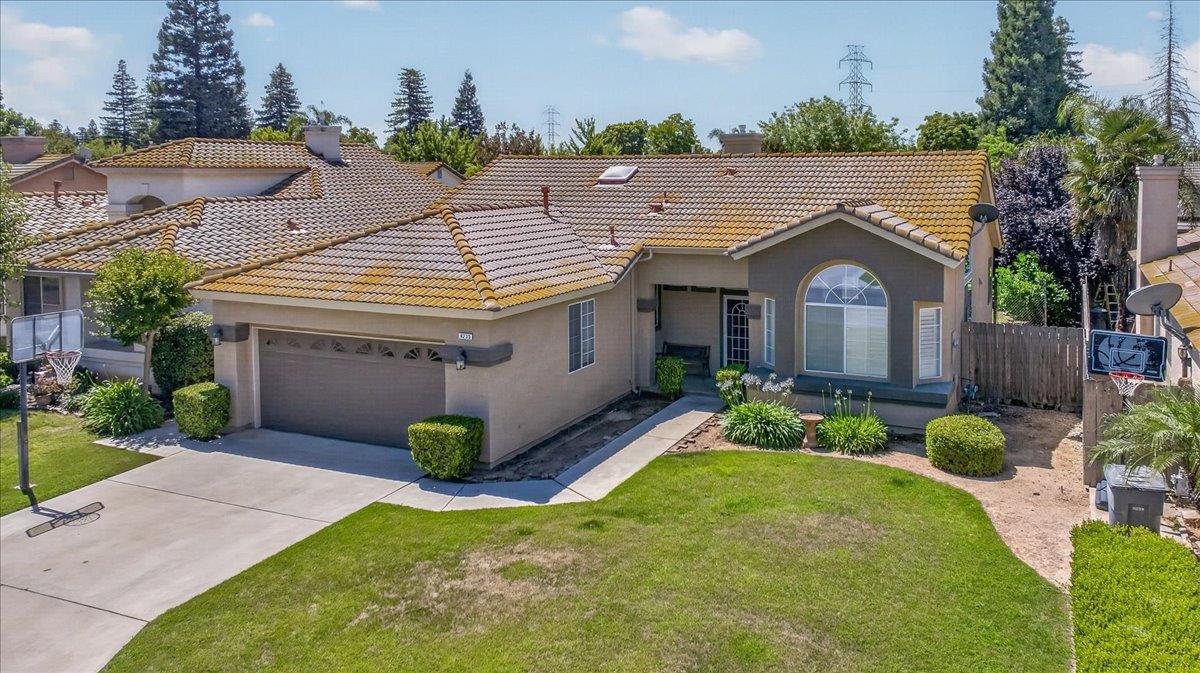 Single Family in Fresno - photo 3