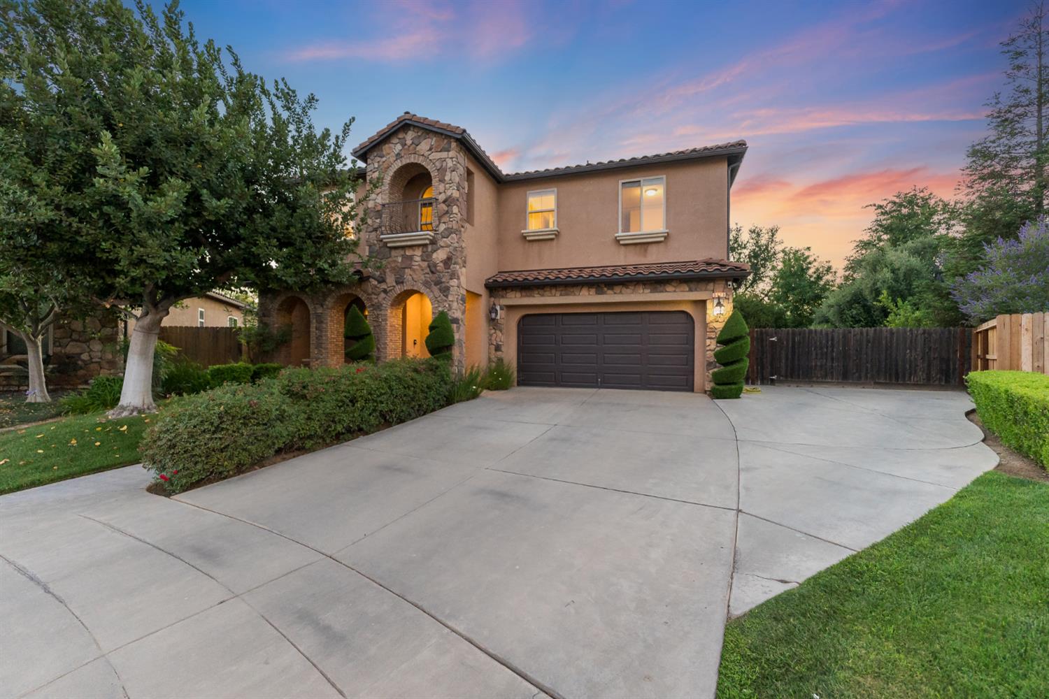 Featured listings