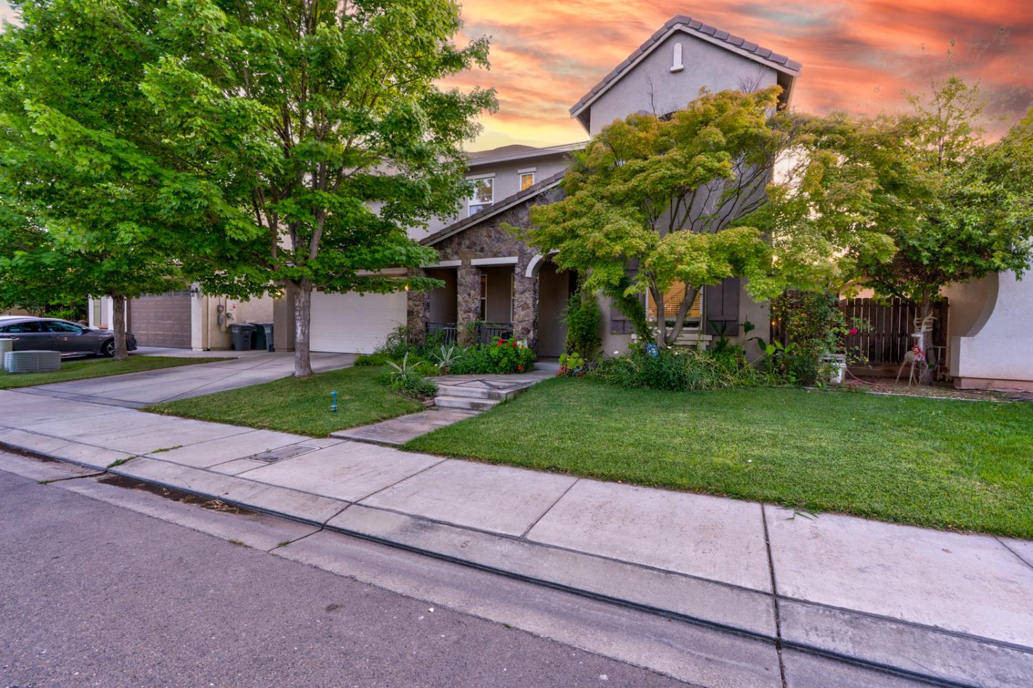 Single Family in Merced - photo 2