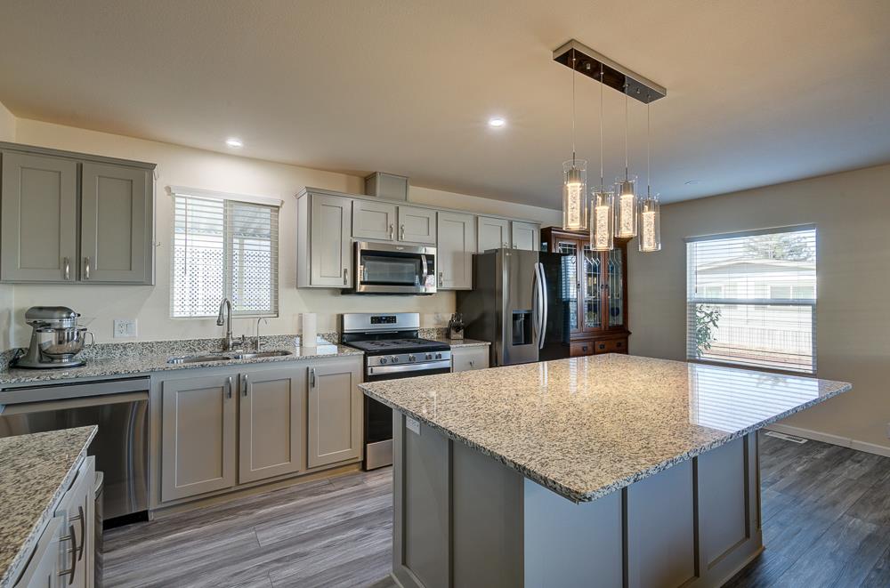 Mobile Home in Clovis - photo 2