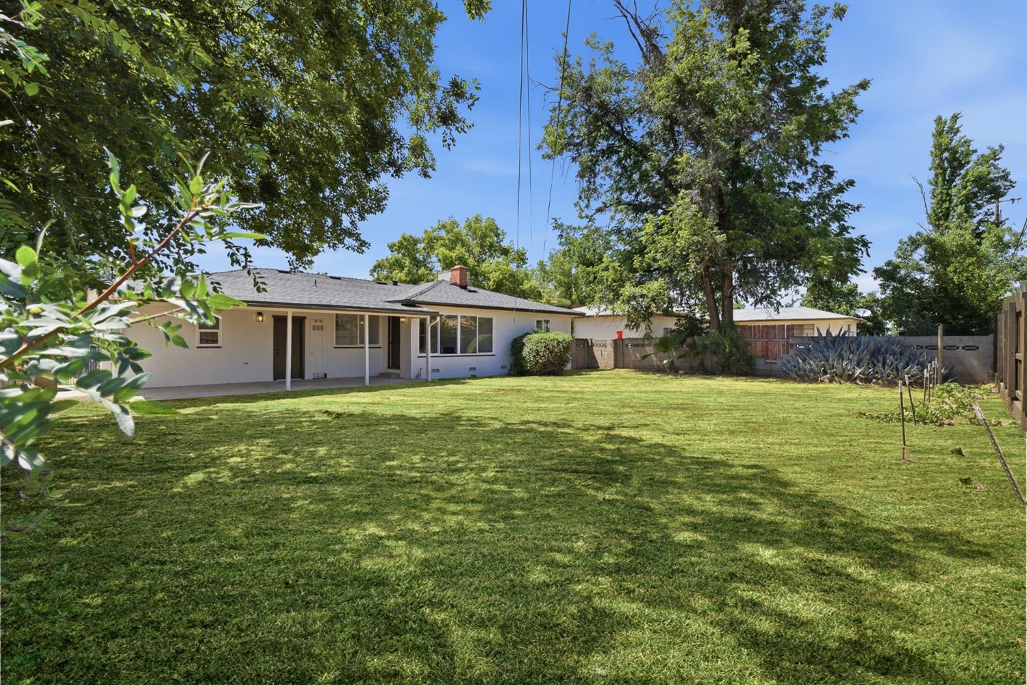 Single Family in Fresno - photo 3