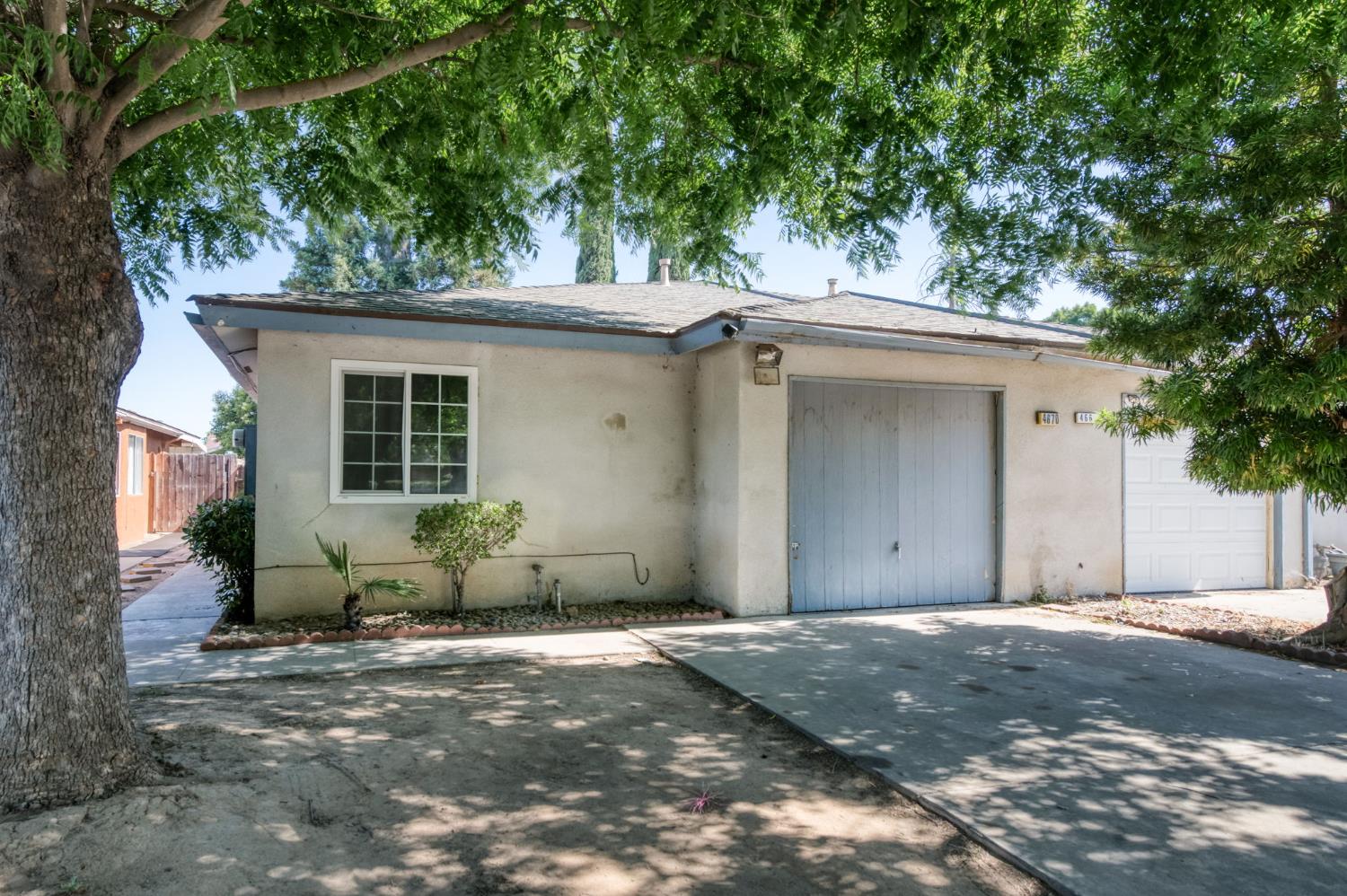 Condo in Fresno - photo 2