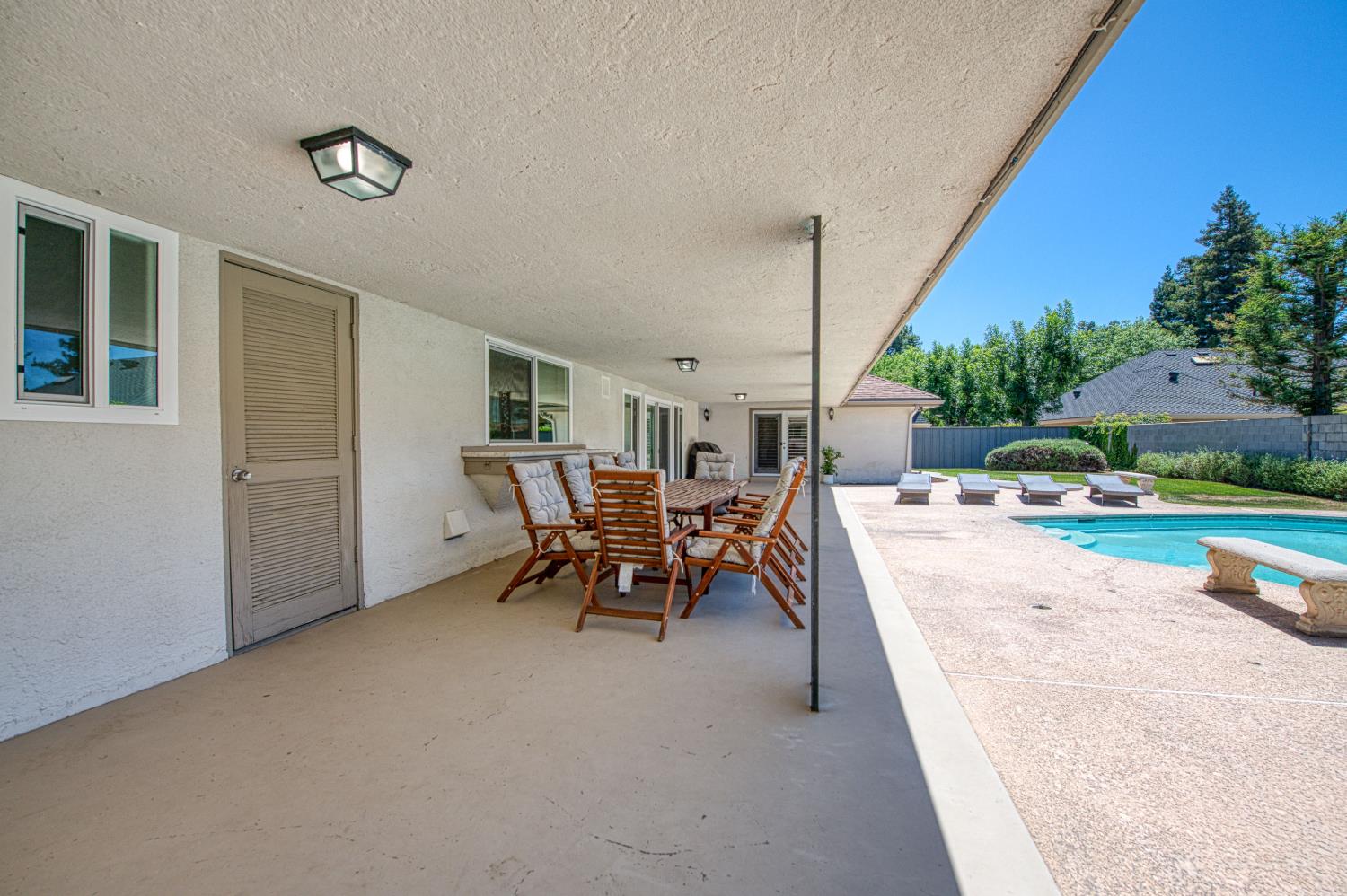 3848 W Alluvial Avenue
