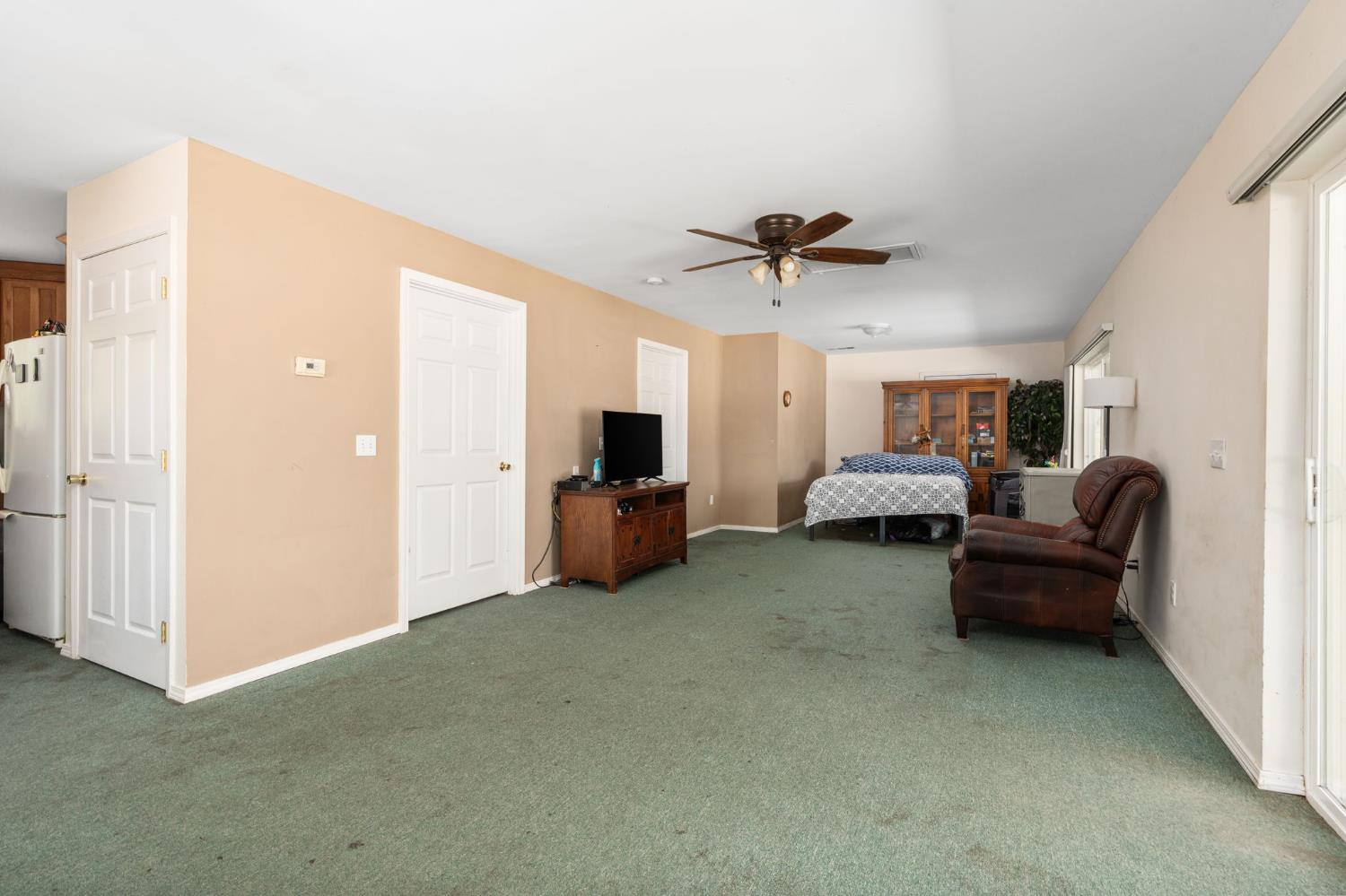 Single Family in Coarsegold - photo 3