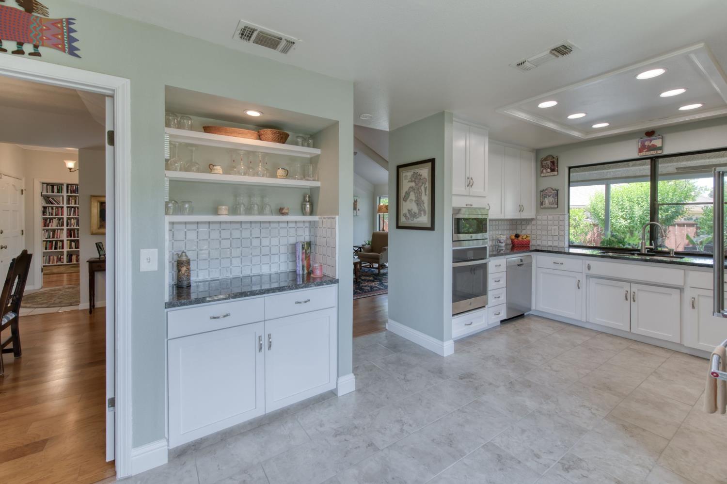 Single Family in Fresno - photo 3