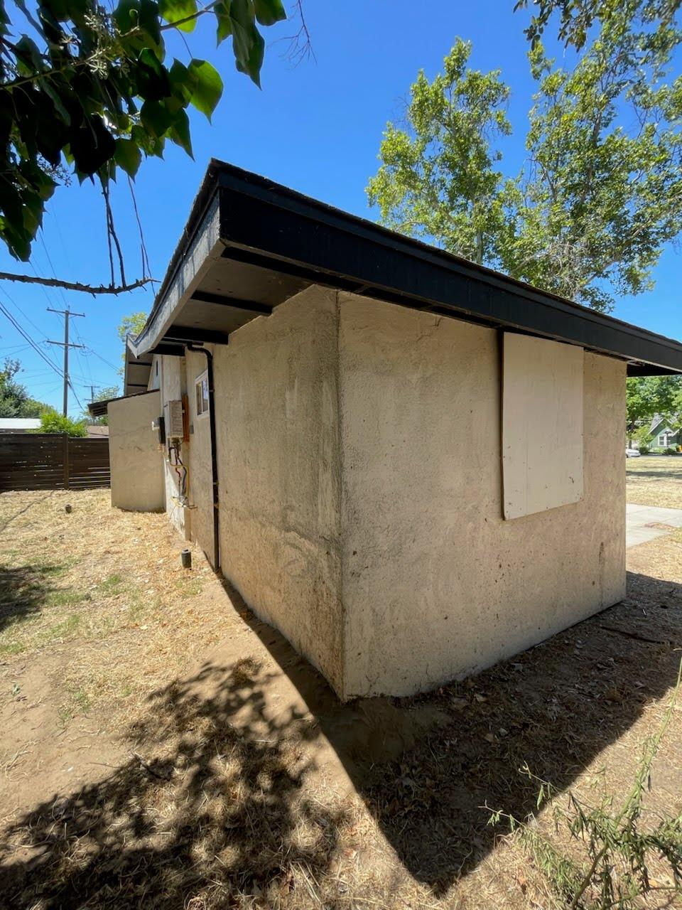 Single Family in Fresno - photo 3