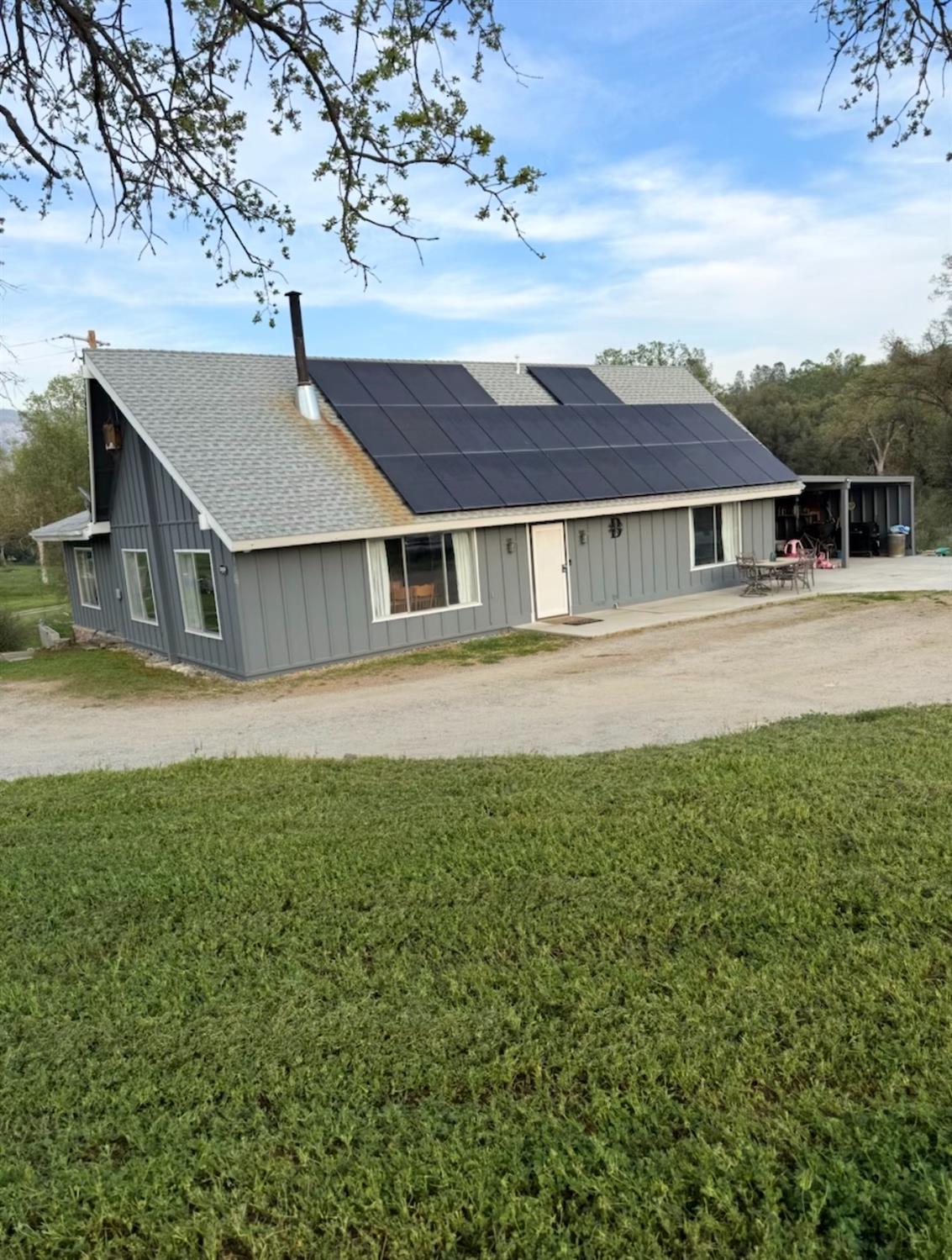 Single Family in Auberry - main photo