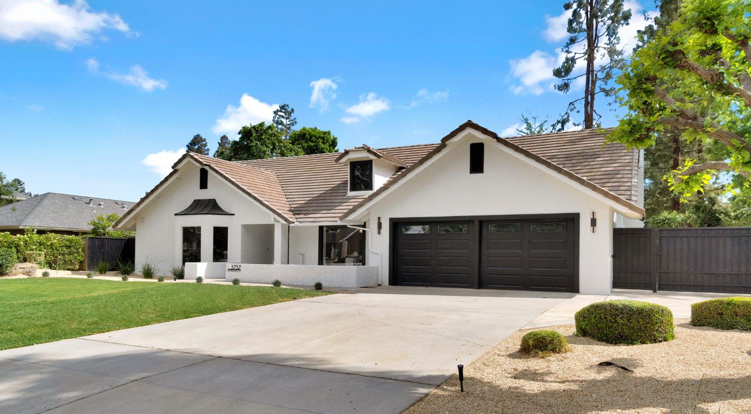 Single Family in Fresno - photo 3
