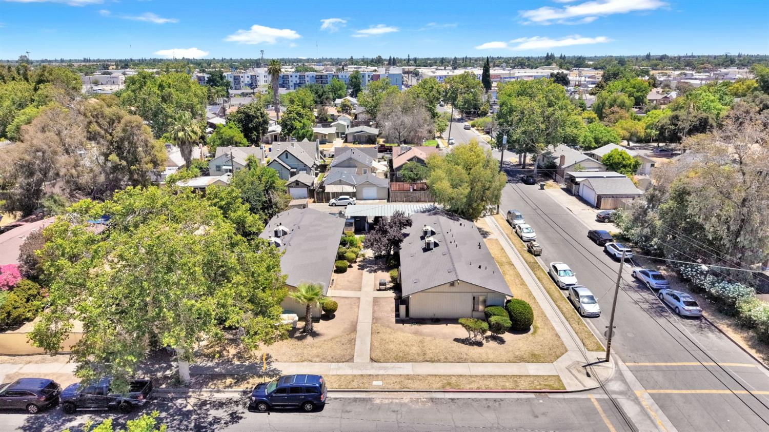 Fourplex in Fresno - photo 2