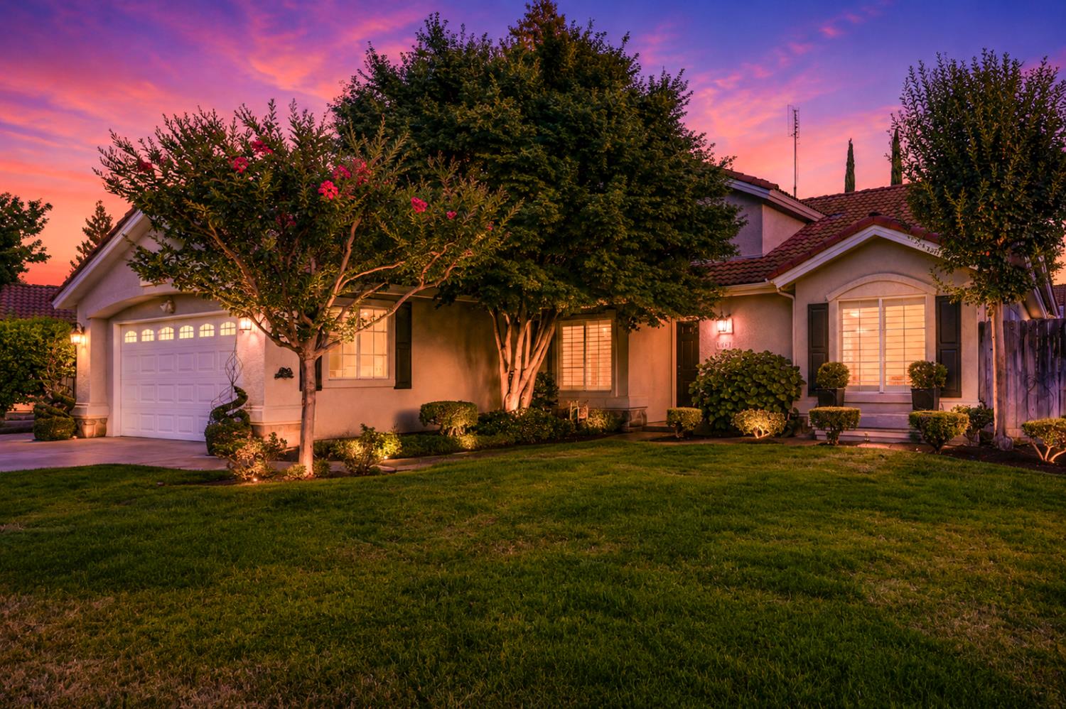 Single Family in Fresno - photo 2