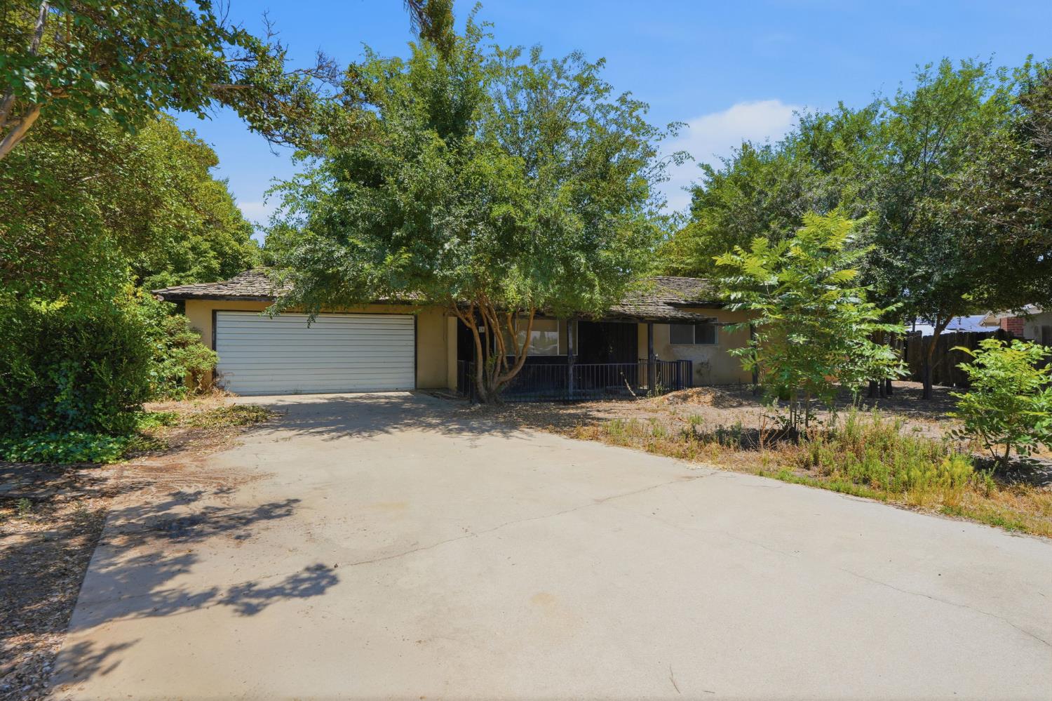 Single Family in Visalia - photo 3