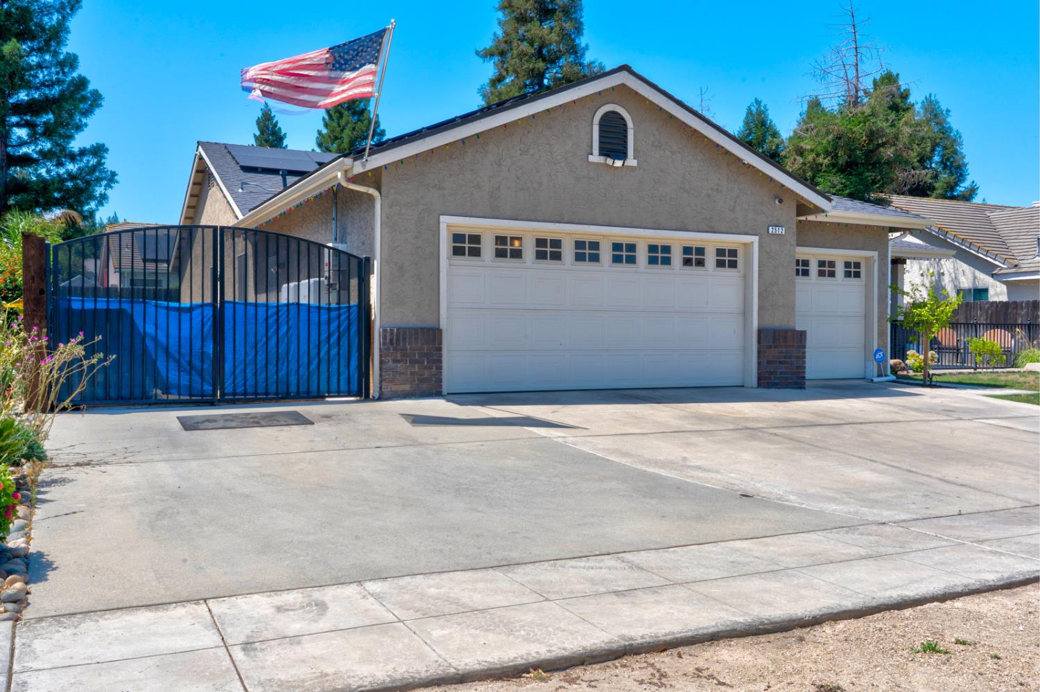 Single Family in Clovis - photo 2