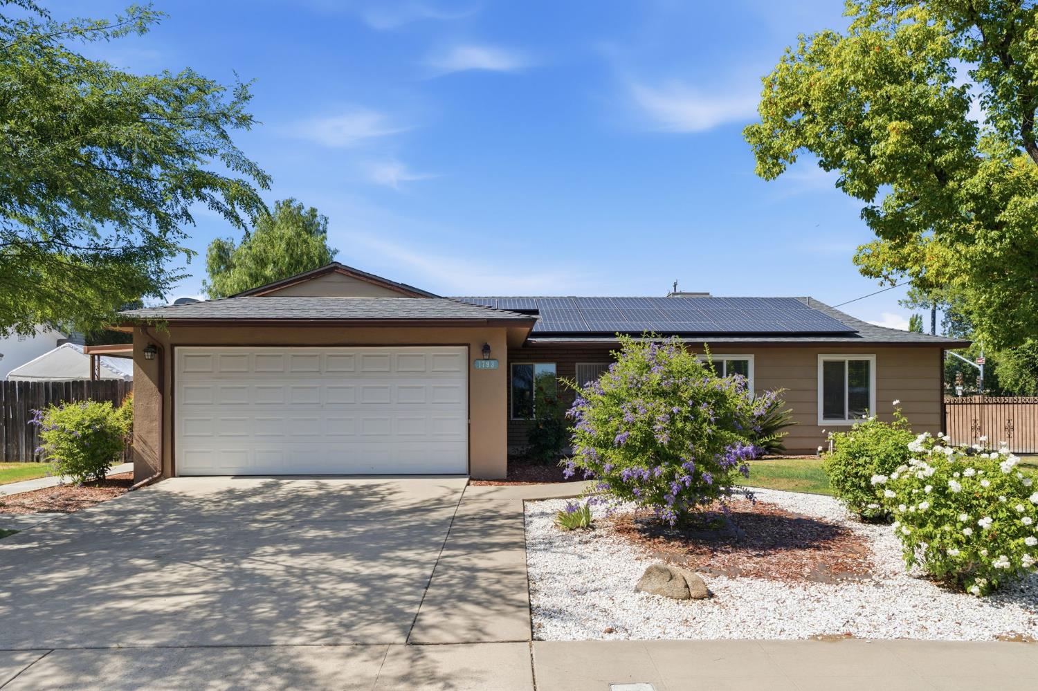 Single Family in Clovis - photo 2