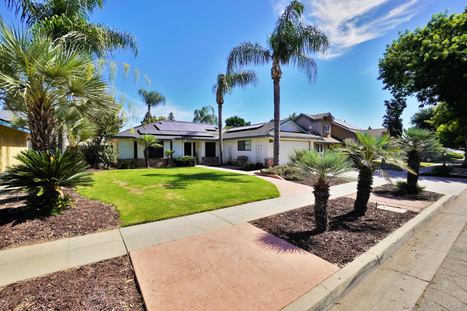 Single Family in Fresno - photo 3
