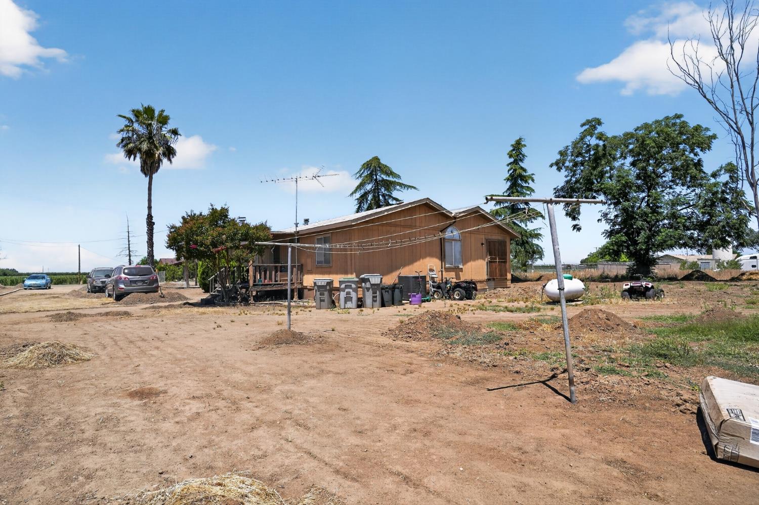 Mobile Home in Fresno - photo 2