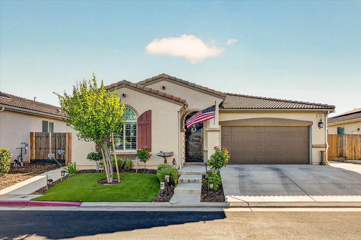 Featured listings