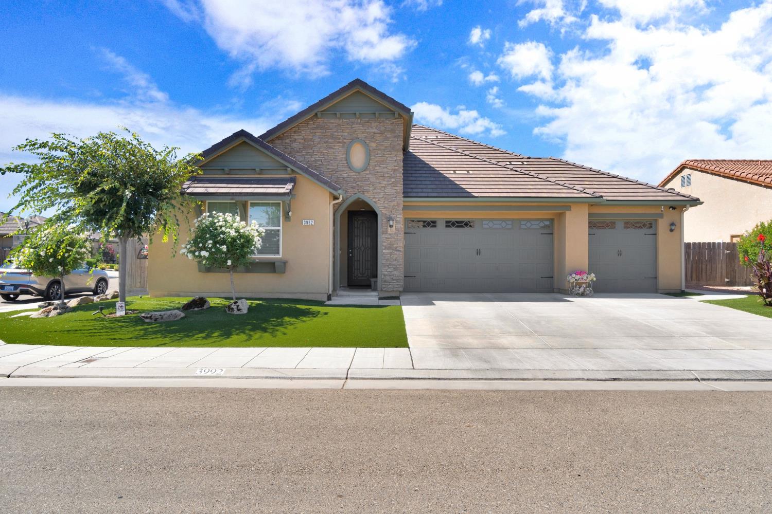 Featured listings