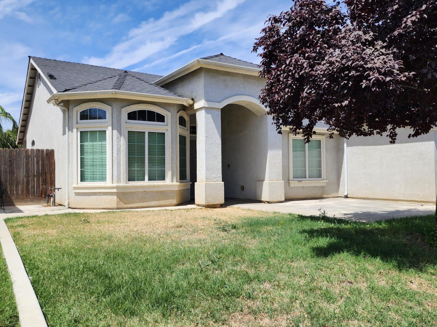 Single Family in Tulare - photo 2