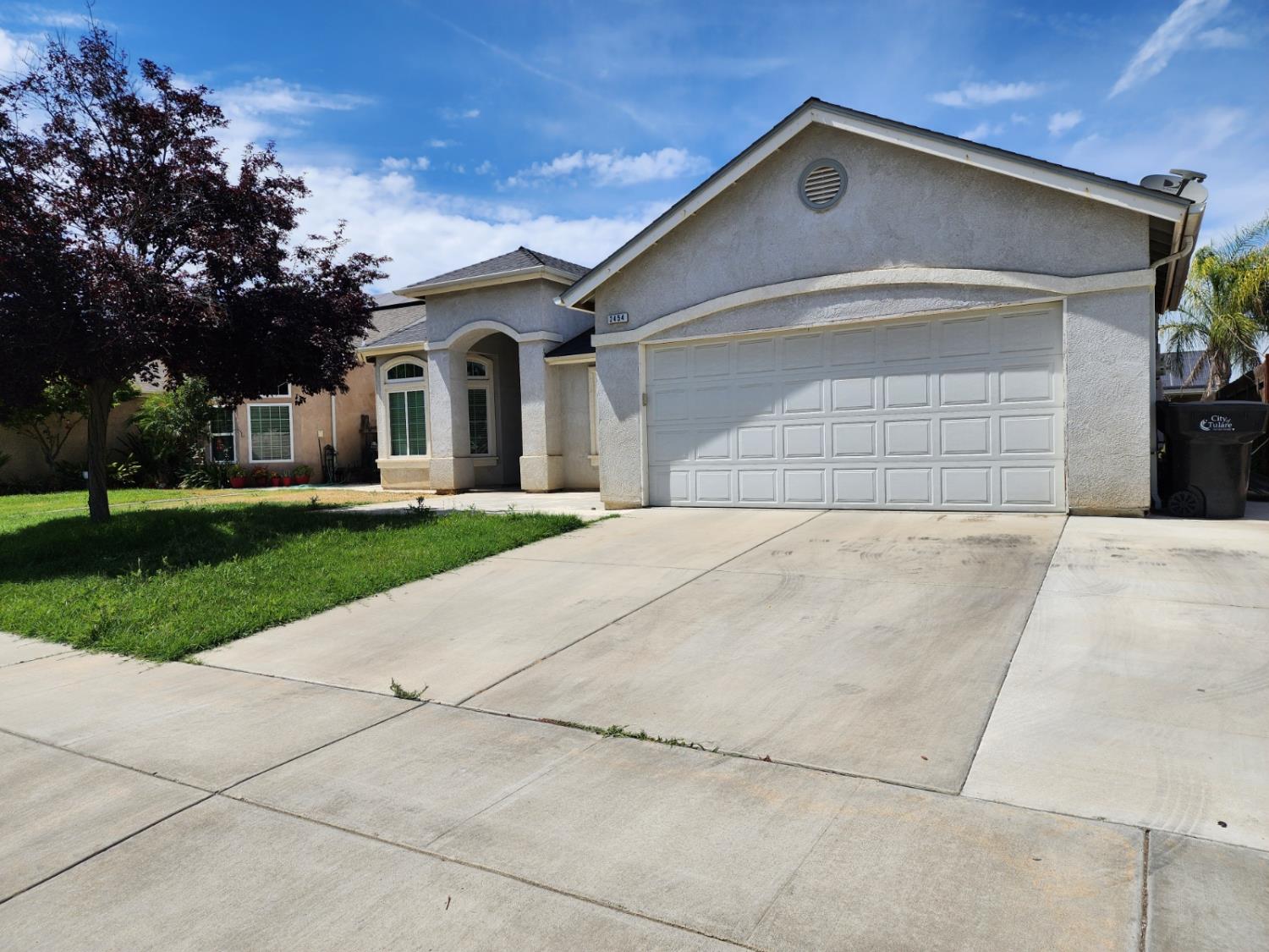 Single Family in Tulare - photo 3