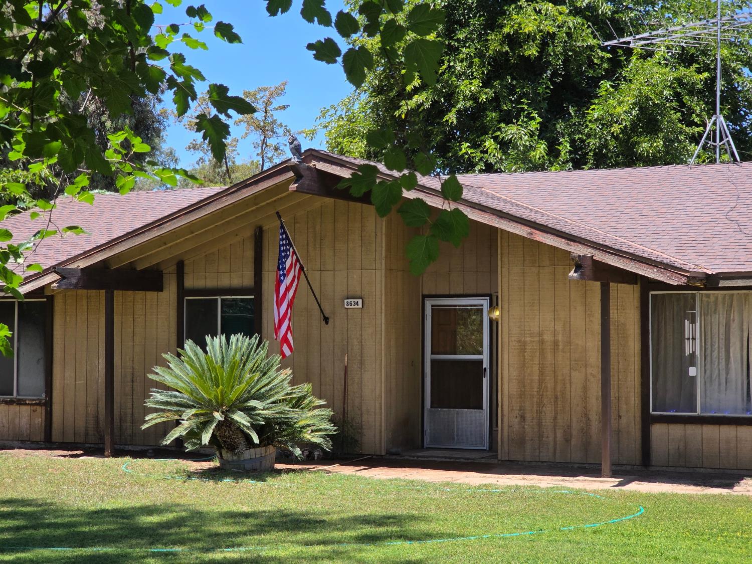 Single Family in Fresno - photo 3